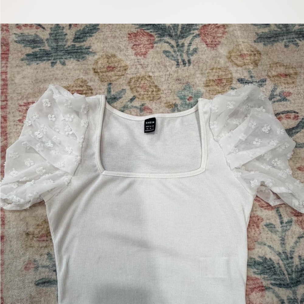 SHEIN White Square Neck Ribbed Top with Floral Puff Sleeves